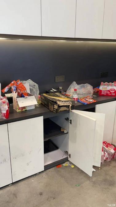 09082953a398fe23eb3831.jpg image002.jpg