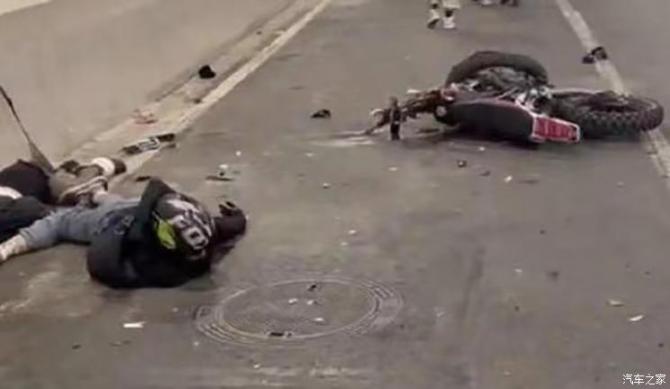 09083157dd2ed2c5056423.jpg image004.jpg