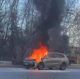 官方：消防部門(mén)已介入 一理想L9發(fā)生起火