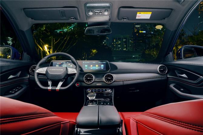 多重身份看風(fēng)行T5 EVO:理性的精致與感性的潮流碰撞