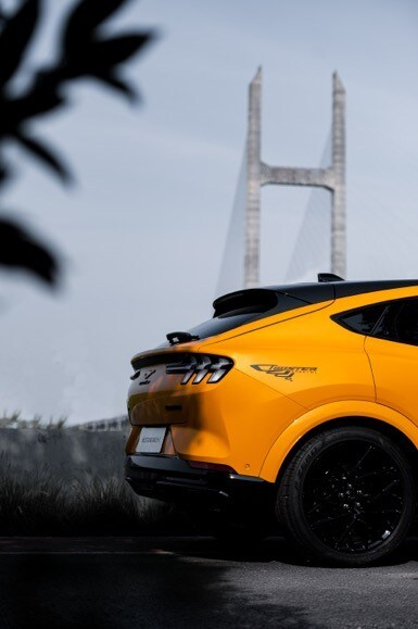 以潮流致敬經(jīng)典，福特公司電馬GT風暴復(fù)古版閃耀進博會