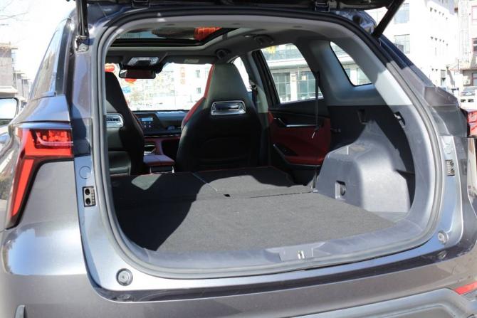 100913211c45efe3672912.jpg image003.jpg