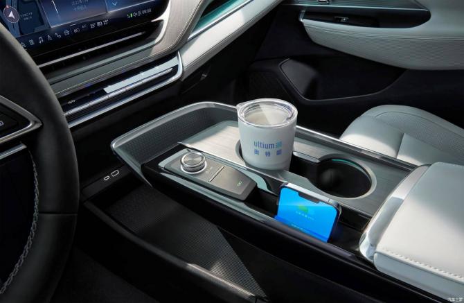 02082752f850adfeaa4849.jpg image003.jpg