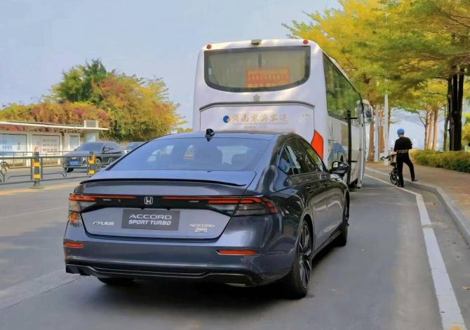 07084058c8cc27fded0143.jpg image002.jpg