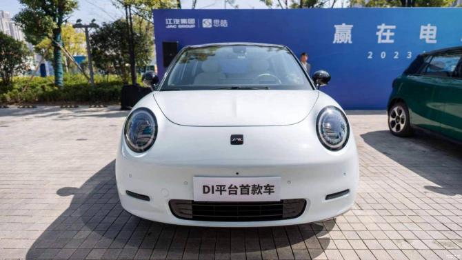 14083918d9621621859411.jpg image002.jpg