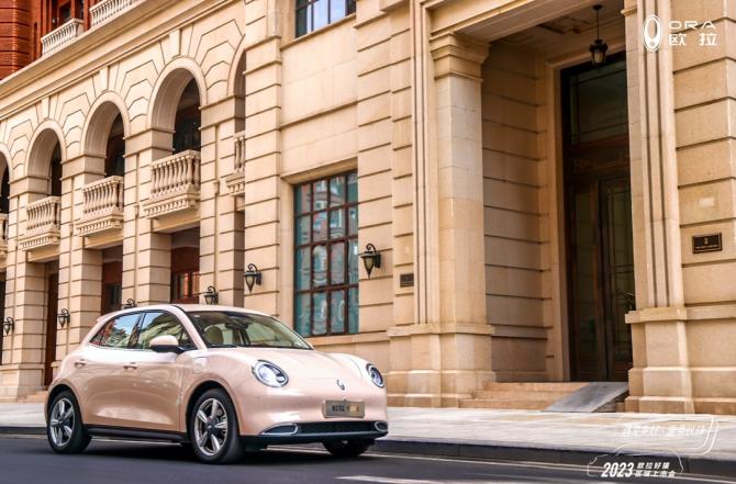 25123357b7a09e4c3a1180.jpg image002.jpg