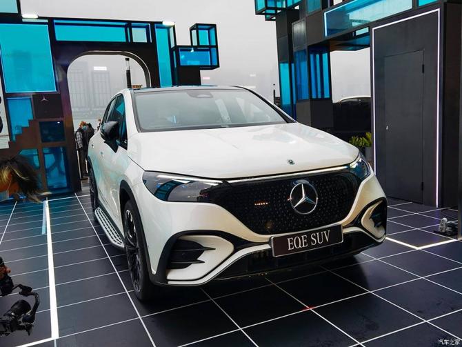 0308335009a0bf8f234216.jpg image003.jpg