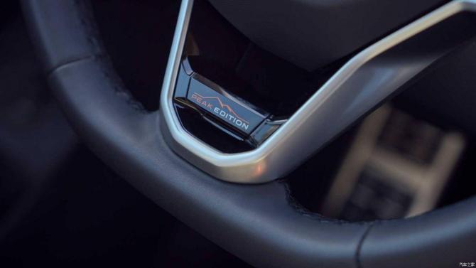 0609062402f6650db88911.jpg image011.jpg