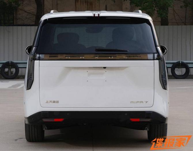 13080417fac23357410821.jpg image002.jpg