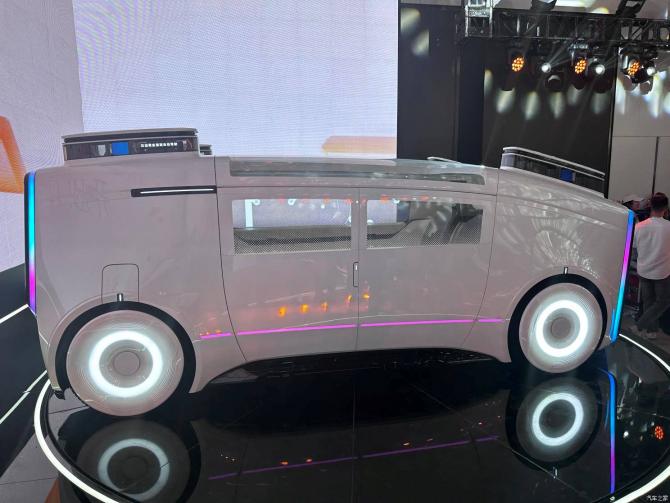 14090016020b617a632824.jpg image003.jpg