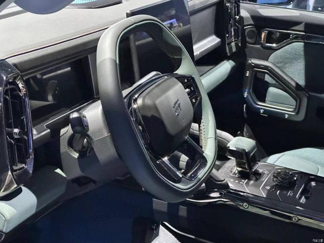 1409034882cf55b1bd6933.jpg image011.jpg