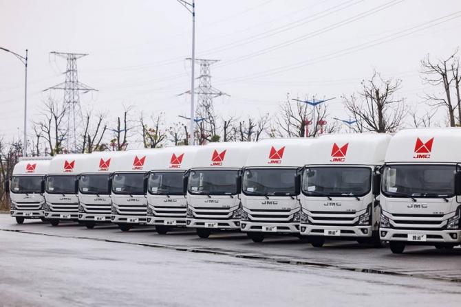 14162934e6eb10aedb3570.jpg image001.jpg