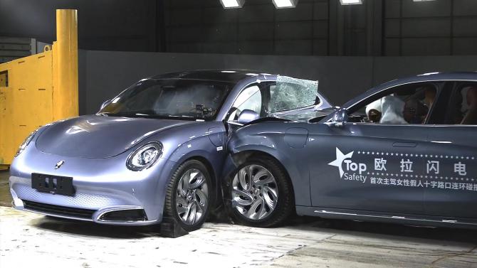 15134755c045fa9f951631.jpg image003.jpg