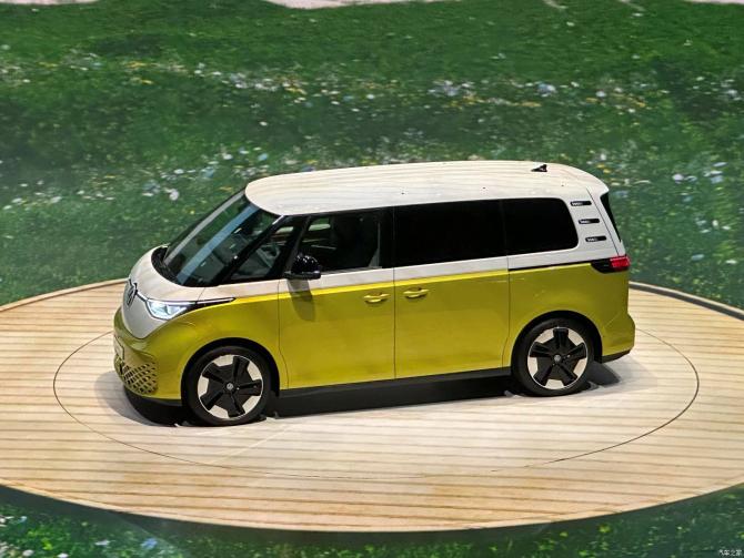 1808342015338b89393878.jpg image019.jpg