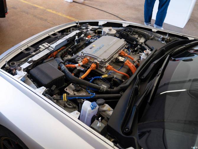 1809132814299bc1af6477.jpg image010.jpg