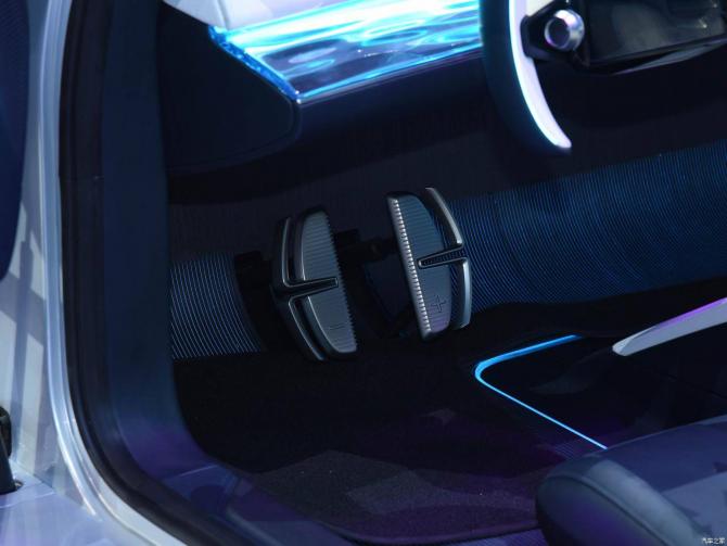 1809201248b649e7334504.jpg image008.jpg