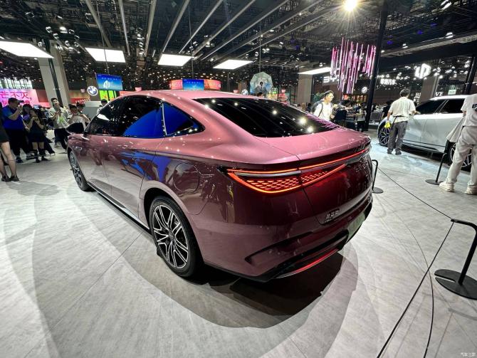 19091238c63d90b61c7826.jpg image002.jpg