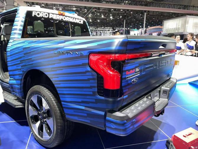 210914063bb902264a0834.jpg image004.jpg