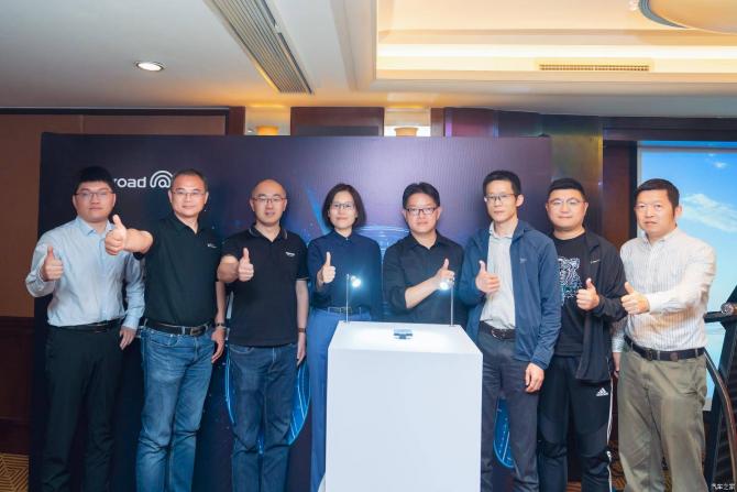 21094119a99a5c88986024.jpg image001.jpg