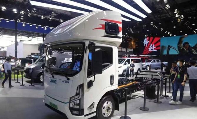 27174610f73bb33bff0305.jpg image001.jpg