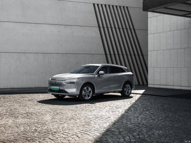 17082658f1dedeca627020.jpg image002.jpg