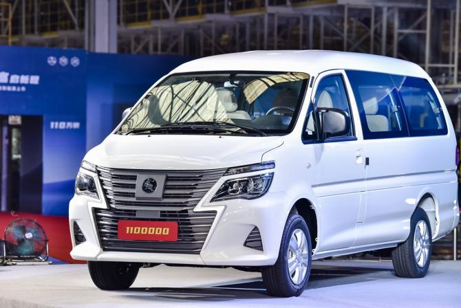 110萬輛下線.jpeg 110萬輛下線.jpeg