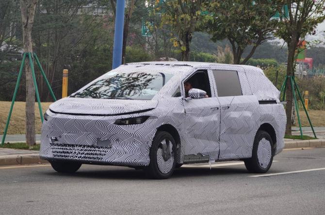 29091211df22c7b0e74039.jpg image003.jpg