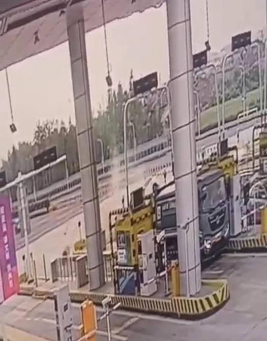 0608363691f43817cf6469.jpg image006.jpg