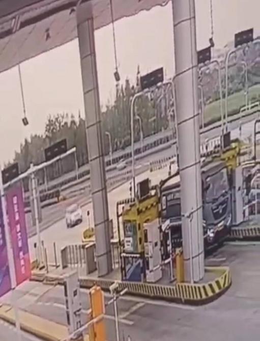 06083640cbe0032f3a7875.jpg image005.jpg