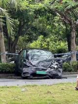 突發(fā)事件：海口一特斯拉連撞多車致1死1傷