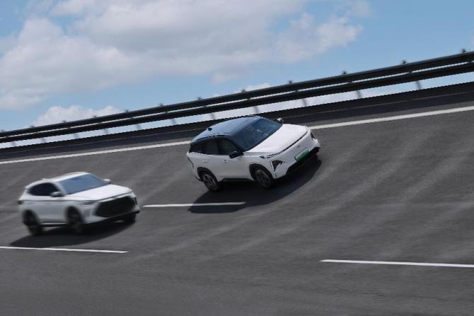 271034298d071756d37415.jpg image005.jpg