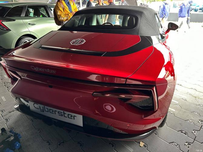 14084012d20fb18c103593.jpg image008.jpg