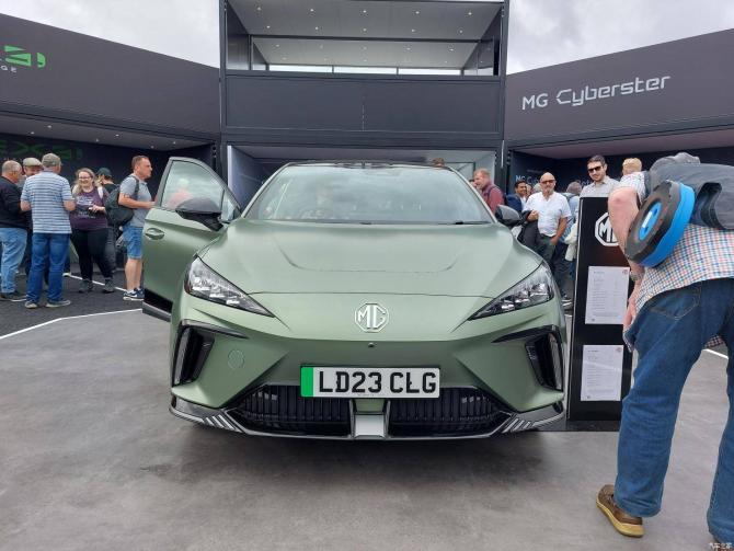 14084151bc94acb8256754.jpg image002.jpg