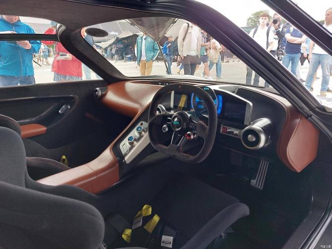 1408580436de00186d7870.jpg image007.jpg