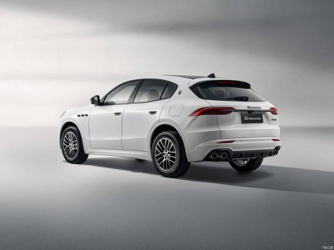 210815461f66a6c3086989.jpg image004.jpg