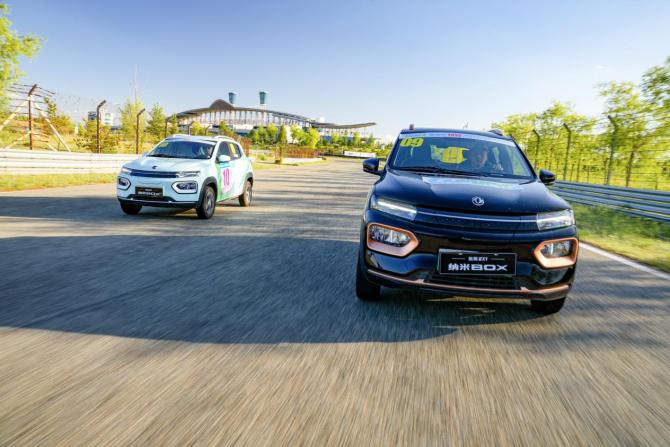 11111943705205b8dc6805.jpg image005.jpg