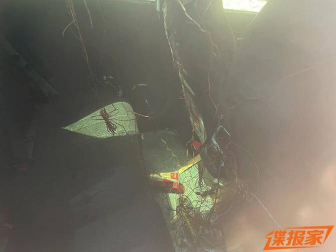 1809090437ea7d33361618.jpg image007.jpg