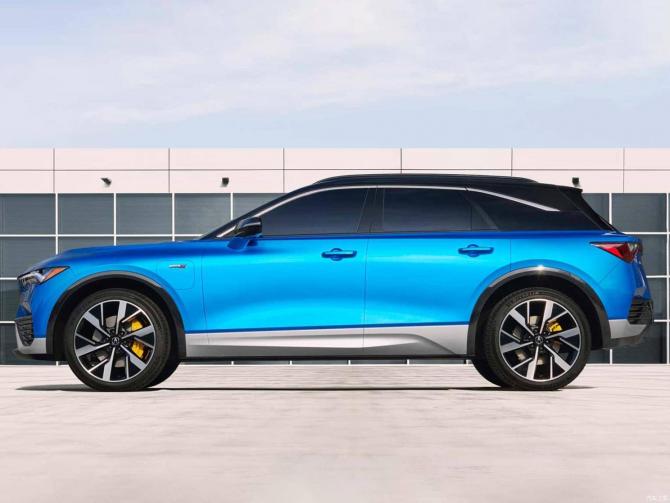 21094706f4e69a70872533.jpg image003.jpg