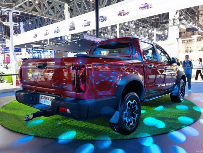 251006359559c7bf1f9965.jpg image004.jpg