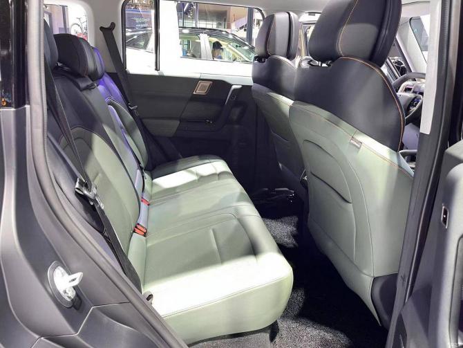 25105619b6bb90e0fe2219.jpg image005.jpg