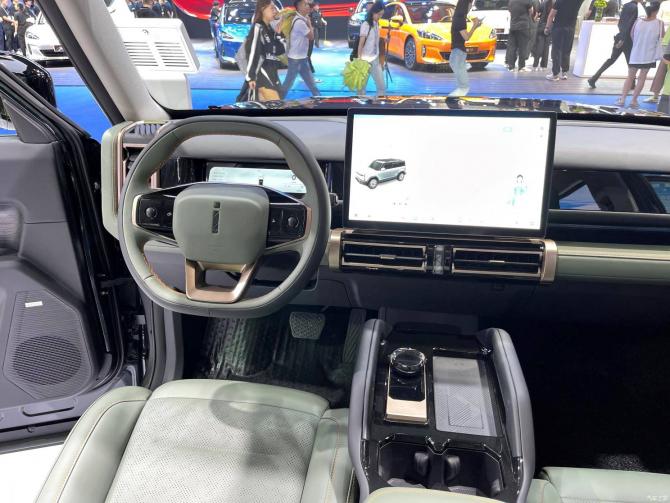 25105627ae8d4babdf2120.jpg image002.jpg