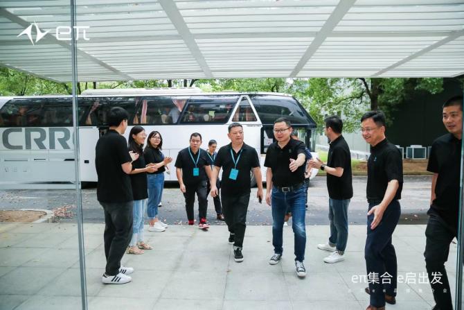 311616159224e805441955.jpg image002.jpg