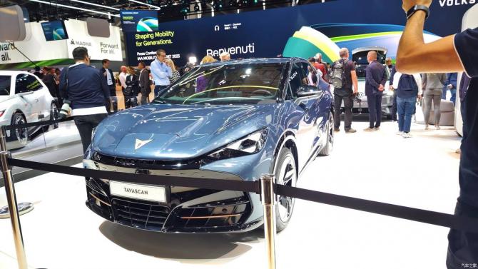 05082608993f7843693493.jpg image001.jpg