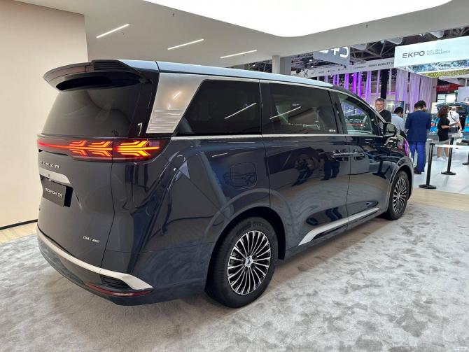 05082840b87db89d309274.jpg image003.jpg