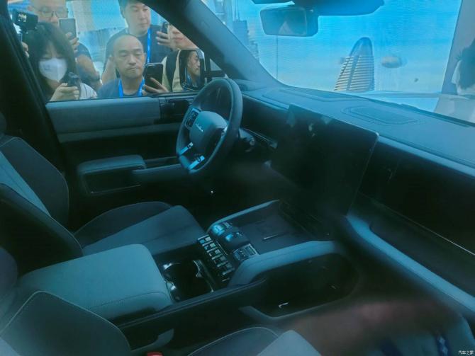 13090924d10879c5aa5889.jpg image004.jpg