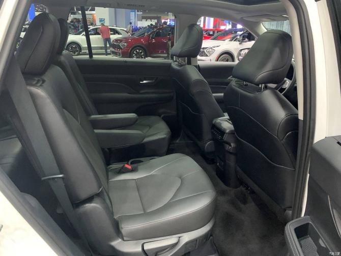 1409105435d07d10d37130.jpg image006.jpg