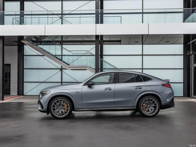 27081526a34237288a2007.jpg image003.jpg