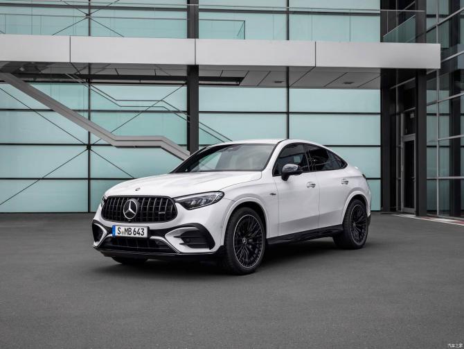 27081529a5c2cc867f5340.jpg image002.jpg