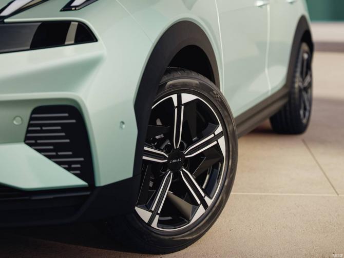 100816401e8760f7de2152.jpg image003.jpg