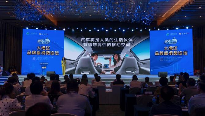 10151303efb5edd8c09442.jpg image003.jpg